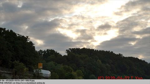 2020-VISTA-SKY-100210